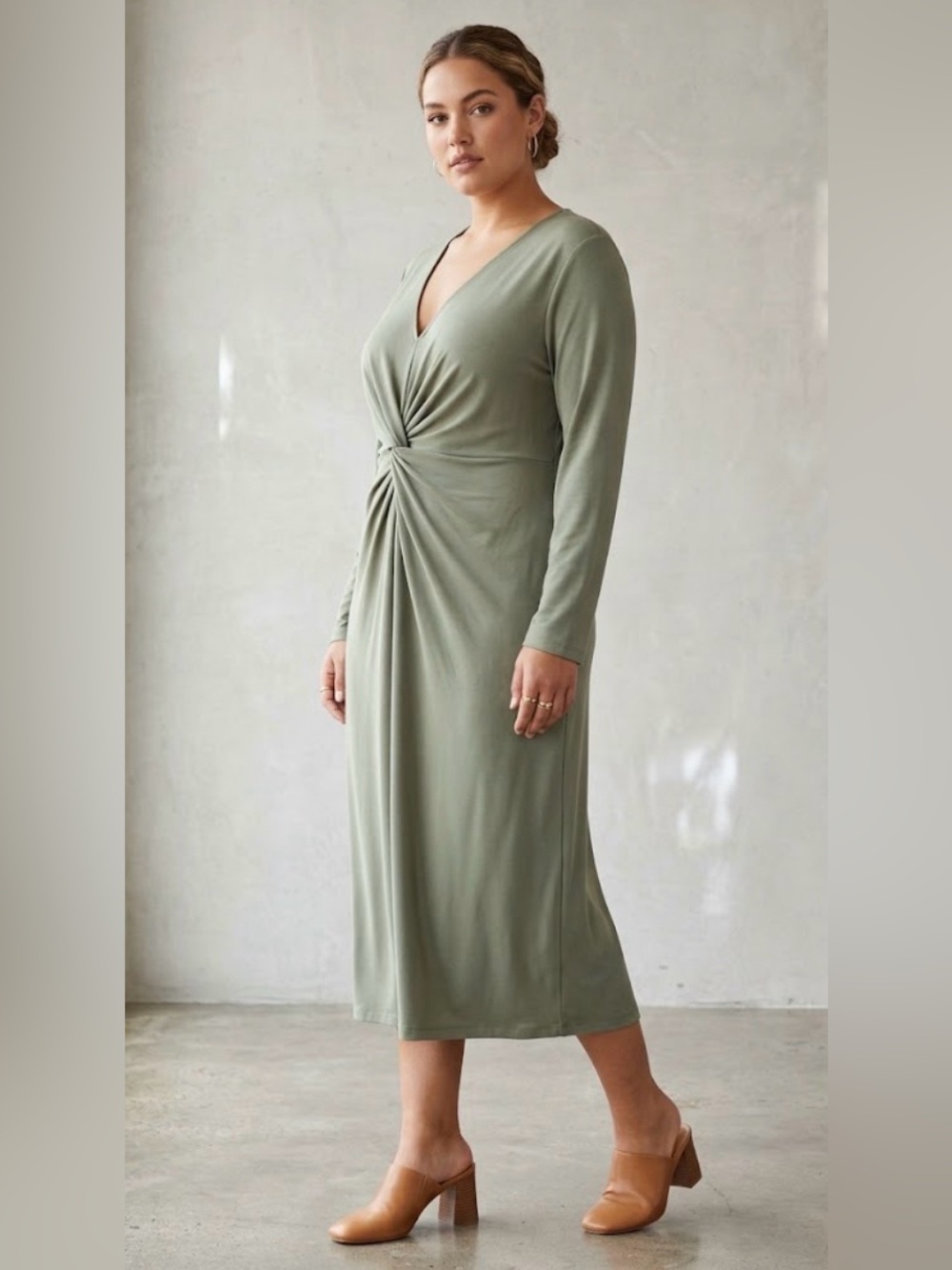 Charlie Paige Olive Sage Twist-Front Long Sleeve Midi Dress - Sz XL